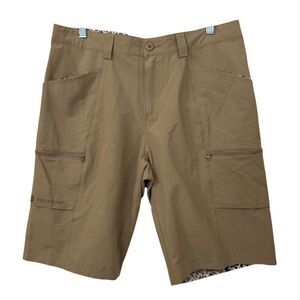 Redington Shorts Mens Medium Tan Zip Cargo Lightweight Fishing Shorts 34" x 11"